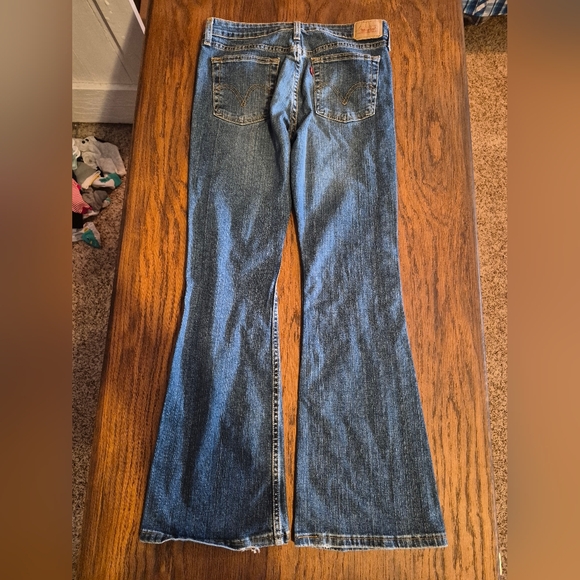 Women's Levi's 519 Low Flare Jeans, Size 5 Short, 28W 29.5L 
Get a great deal on - Picture 11 of 11